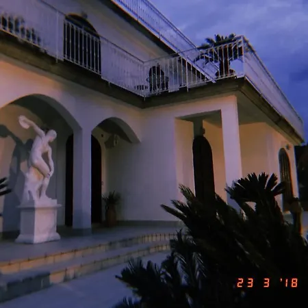 Il Paradiso Di Hyele Pensionat