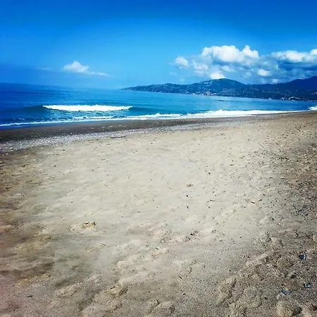 Affittacamere Il Paradiso Di Hyele 2*