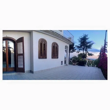 Guest house Il Paradiso Di Hyele 2*