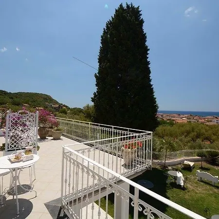 Affittacamere Il Paradiso Di Hyele 2*